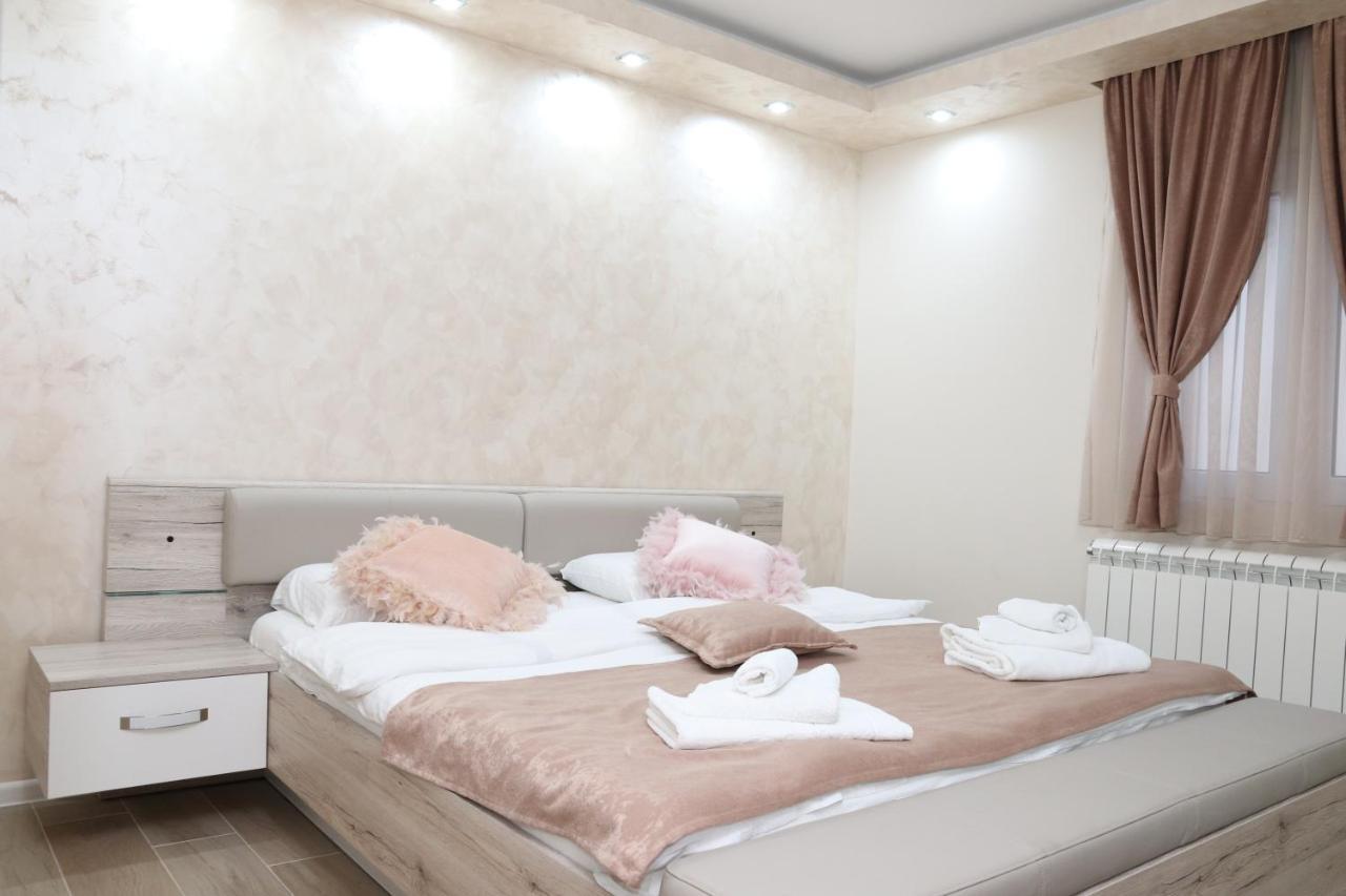 Holiday Home Cattaro Esterno foto